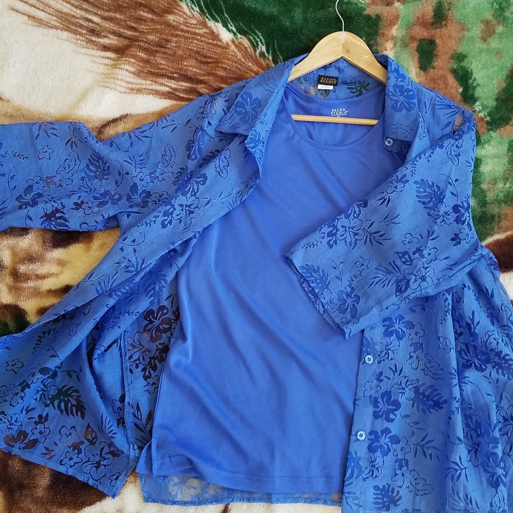 Salon Studio Blue Lace 2-Piece Blouse and Cami